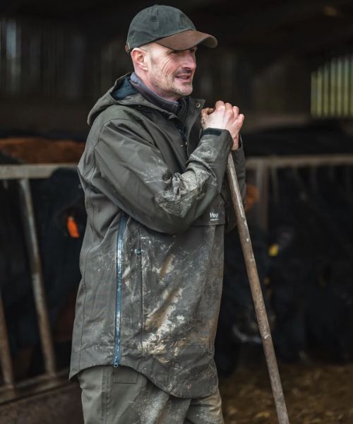Farmer wearing Hoggs of Fife Green King II Smock